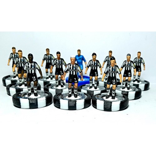 Subbuteo Andrew Table Soccer Newcastle United 2023-24 on Special painted edition WSB Professional bases